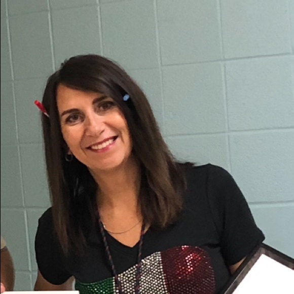 Meet your Posher, Denise - Picture 1 of 1